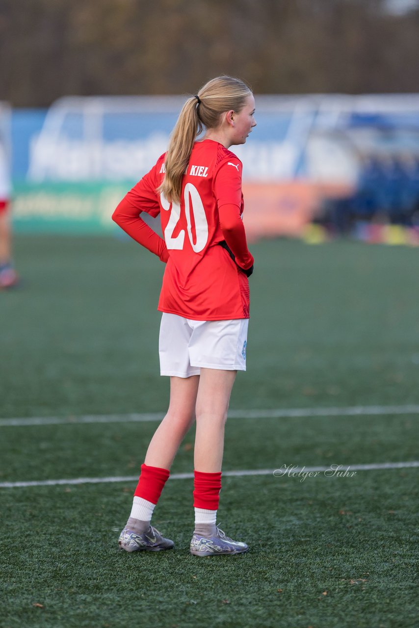 Bild 395 - wBJ Hamburger SV - Holstein Kiel : Ergebnis: 8:0